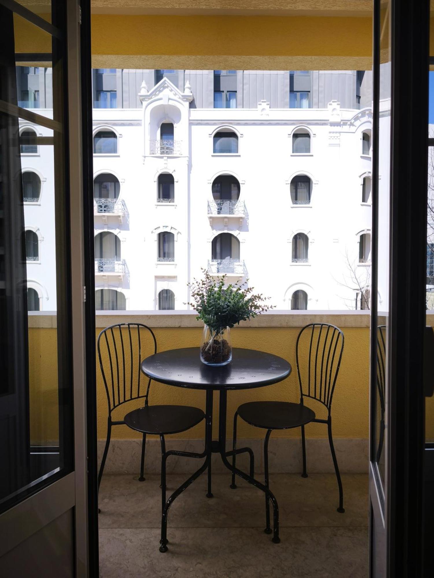 Ey Lisbon Guesthouse Exteriör bild